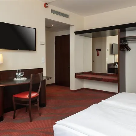 Sorat Hotel 4*