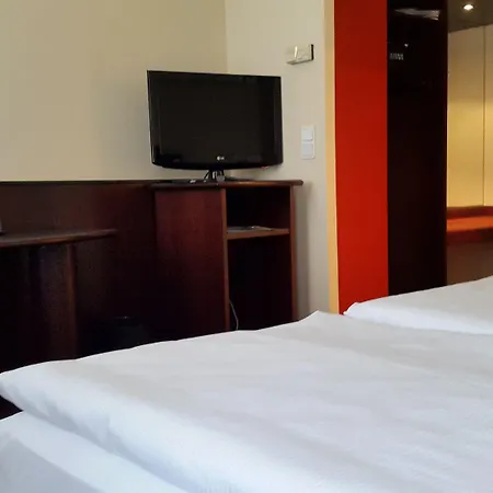 Sorat Hotel 4*